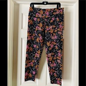 COPY - VICTORIA’S SECRET FLORAL PRINT 7/8 TIGHT